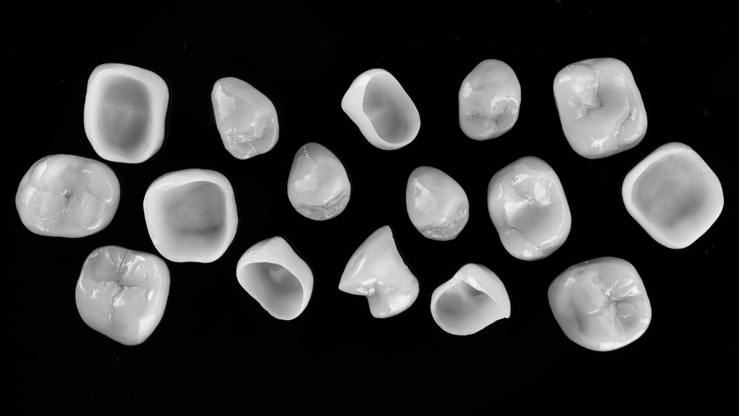 Konstrukcja - cyrkon - czapeczka